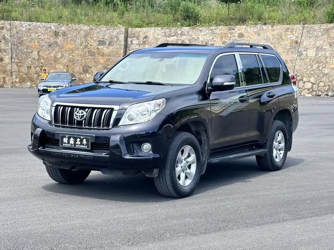 进口丰田霸道最高配多少钱 丰田霸道进口车