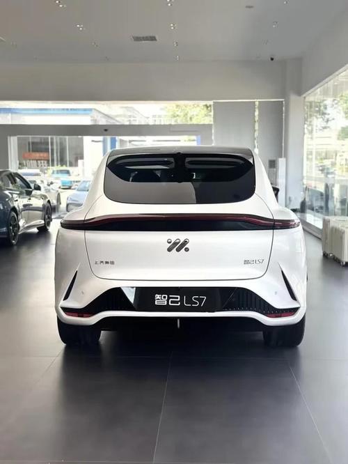 智己l7上市时间(智己l7什么品牌)