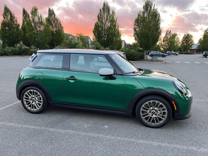 现在小排量汽车有哪些(现在小排量汽车有哪些车型)