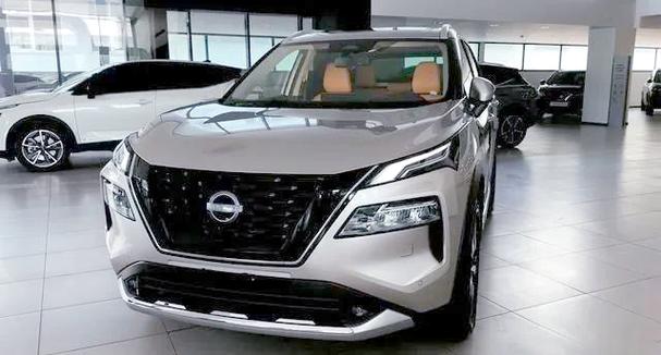 2023款奇骏图片,22款奇骏售价