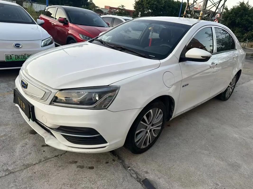 吉利帝豪ev450配置参数/帝豪ev450图片和价格