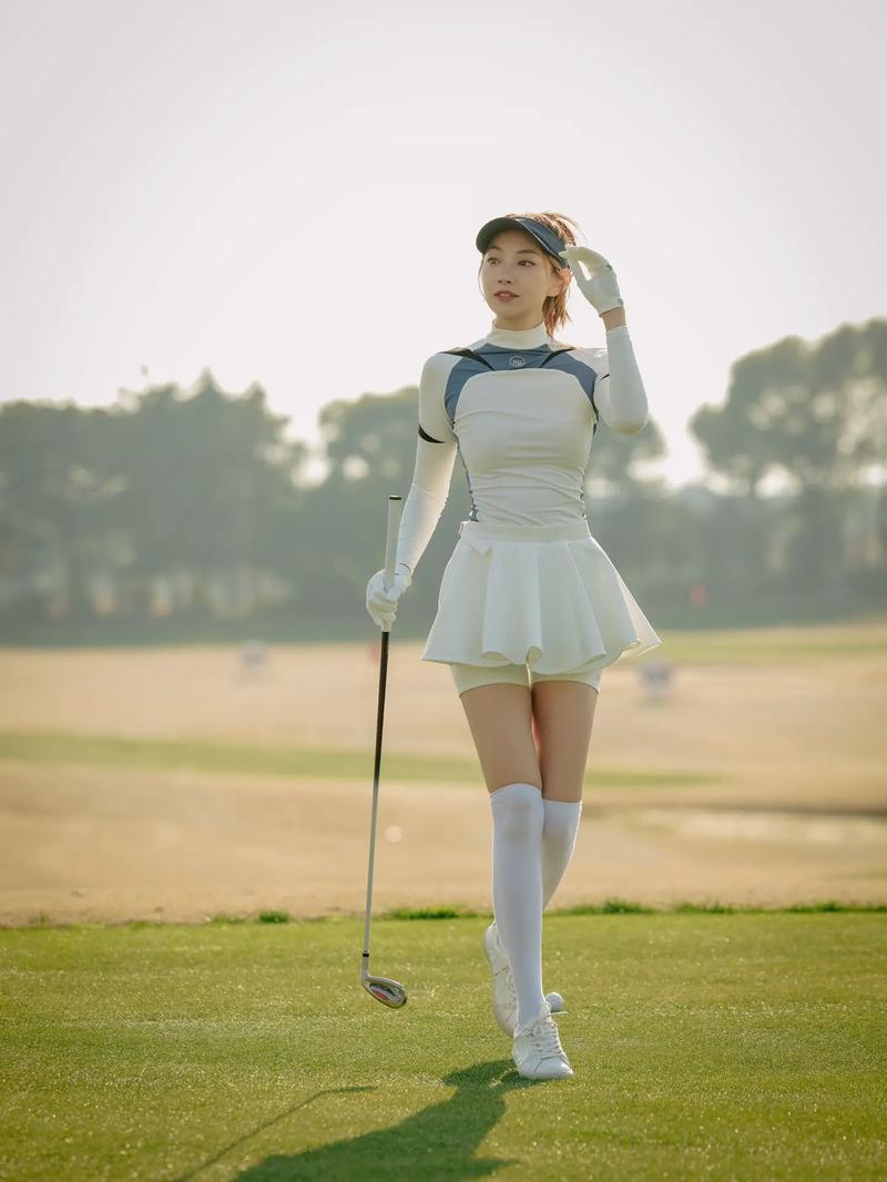 【女生开高尔夫给人感觉,开高尔夫的女生有什么特点】