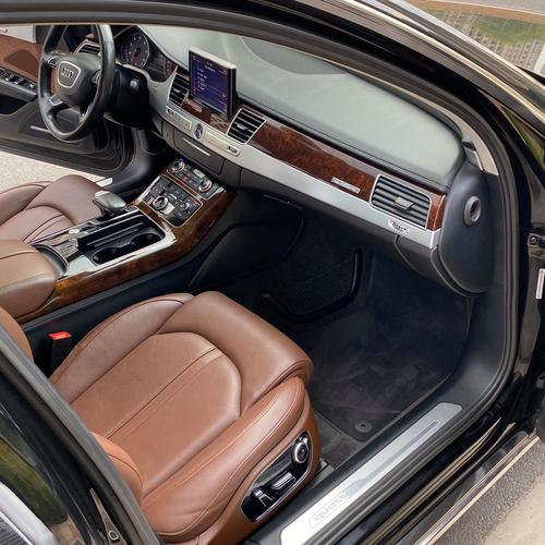 奥迪a8外观图片／奥迪a8的图片真实照片内饰