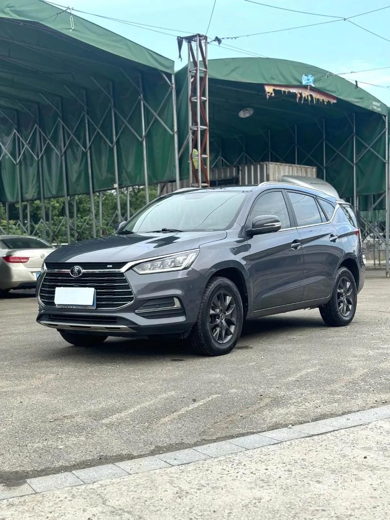 比亚迪suv图片 比亚迪suv价格2021款