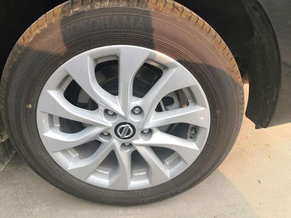 日产老款轩逸经典(日产老款轩逸经典轮胎型号)