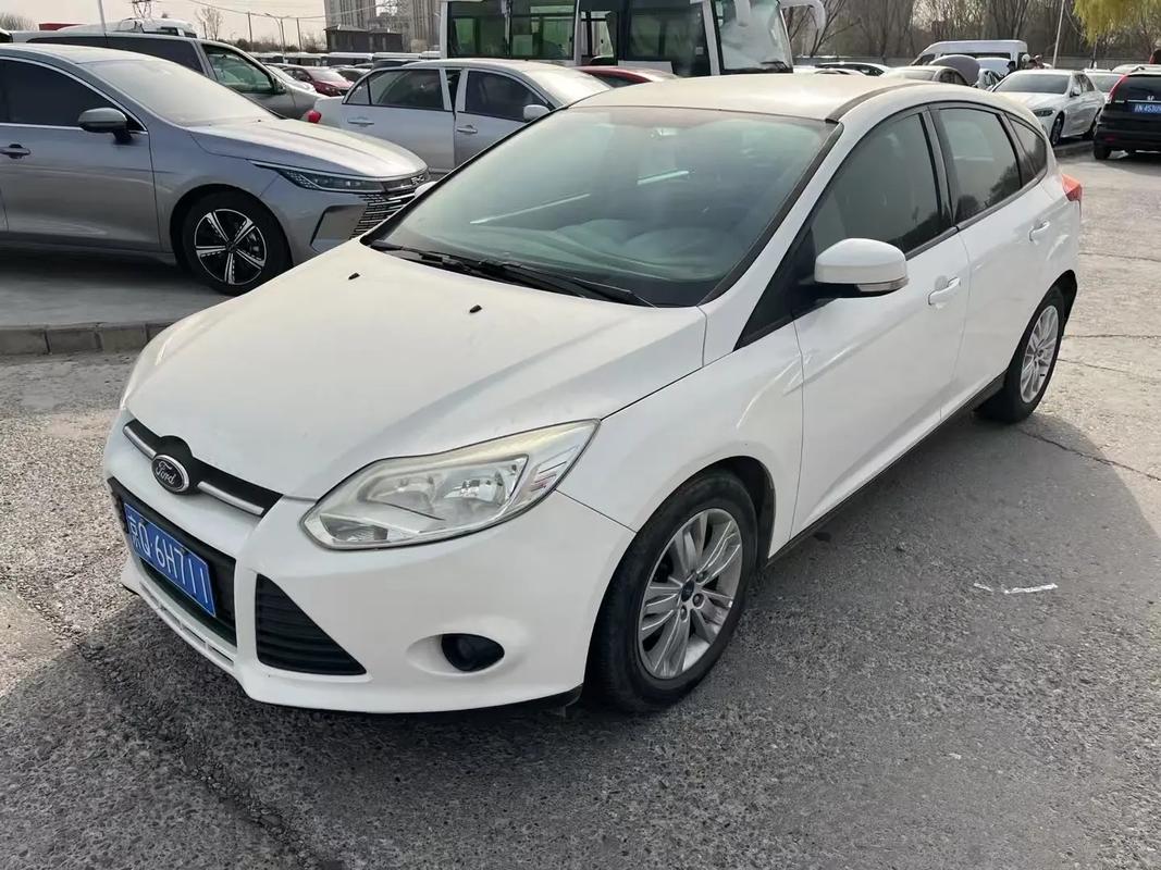 十年的福克斯二手车值多少钱(十年的福克斯还能买吗)