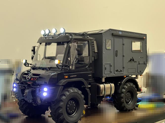 乌尼莫克越野车图片(乌尼莫克越野车报价乌尼莫)